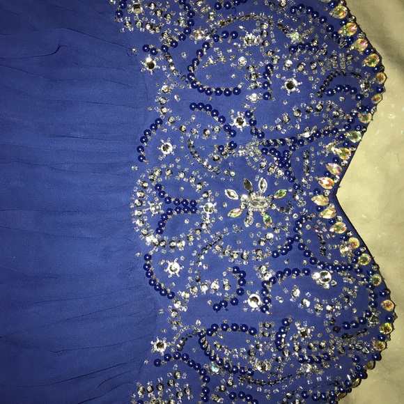 Beautiful blue sequence prom dress - Picture 4 of 4